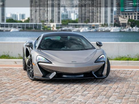Used 2018 McLaren 570S Coupe RWD image 2