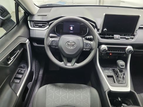 Certified 2025 Toyota RAV4 XLE FWD image 11