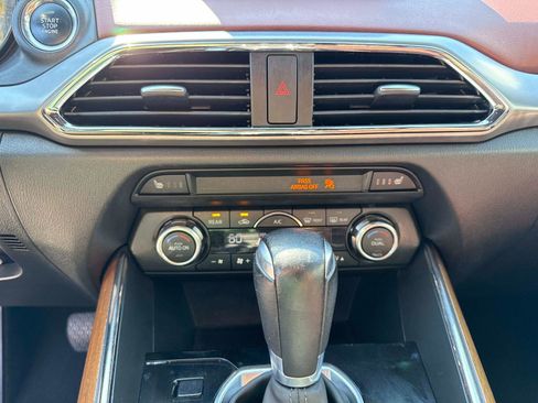 Used 2017 MAZDA CX-9 Signature image 30