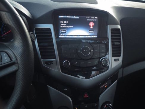 Used 2015 Chevrolet Cruze LT w/ Sun And Sound Package FWD image 10