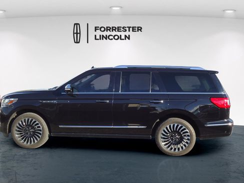 Used 2020 Lincoln Navigator Black Label w/ Cargo Convenience Package AWD/4WD image 6
