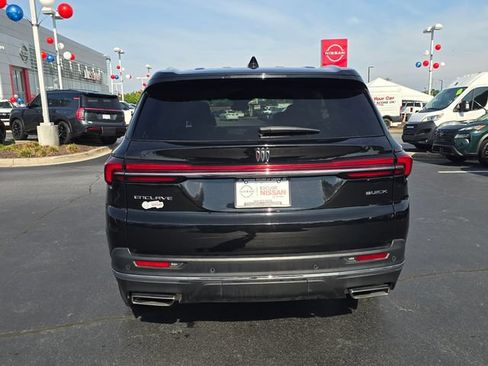 Used 2025 Buick Enclave Preferred FWD image 4