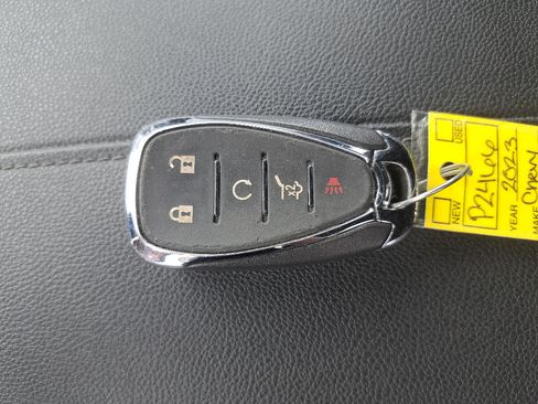 Used 2023 Chevrolet Traverse LT AWD/4WD image 35