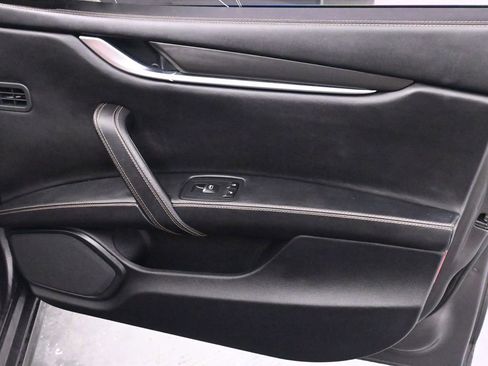 Used 2017 Maserati Ghibli RWD image 22