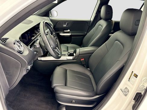 Used 2023 Mercedes-Benz GLB 250 image 18