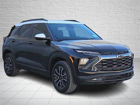 Used 2024 Chevrolet TrailBlazer ACTIV w/ Driver Confidence Package image 6