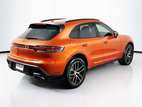 Used 2024 Porsche Macan image 9