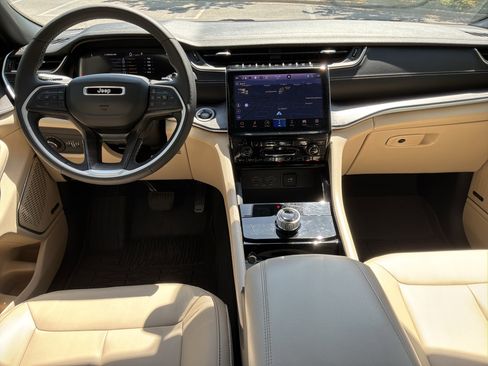 Used 2023 Jeep Grand Cherokee L Limited image 29