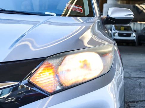 Used 2017 Honda HR-V EX-L image 7