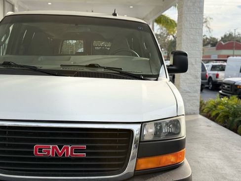 Used 2018 GMC Savana 3500 LT w/ LT Preferred Equipment Group RWD image 11