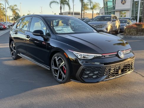 New 2025 Volkswagen GTI SE image 2