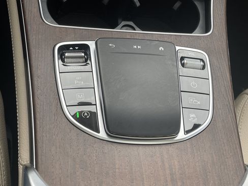 Certified 2020 Mercedes-Benz GLC 300 image 37