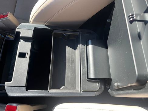 Used 2021 Ford Explorer Limited w/ Hybrid Equipment Group 310A image 27