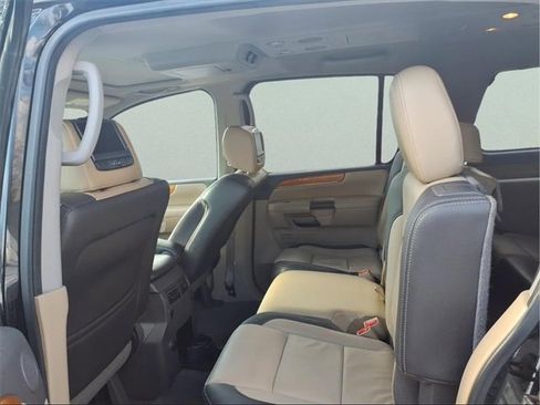 Used 2014 Nissan Armada Platinum w/ Platinum Reserve Package image 7