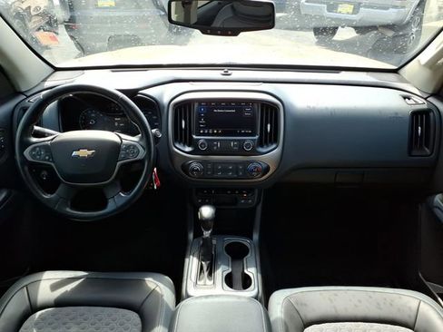 Used 2022 Chevrolet Colorado Z71 AWD/4WD image 16