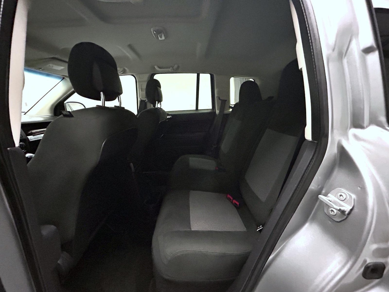 Used 2017 Jeep Compass Sport w/ Power Value Group FWD image 19