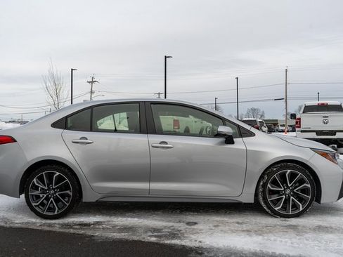 Used 2022 Toyota Corolla SE image 5