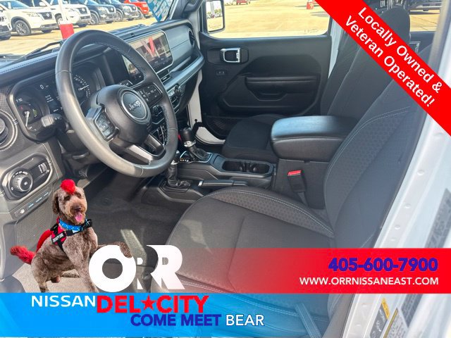 Used 2024 Jeep Wrangler Unlimited Rubicon 4xe AWD/4WD image 14