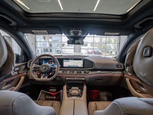 New 2026 Mercedes-Benz GLS 63 AMG 4MATIC image 27