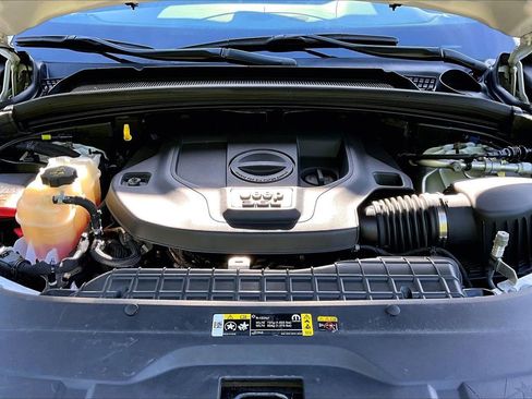 Certified 2023 Jeep Grand Cherokee L Overland AWD/4WD image 39
