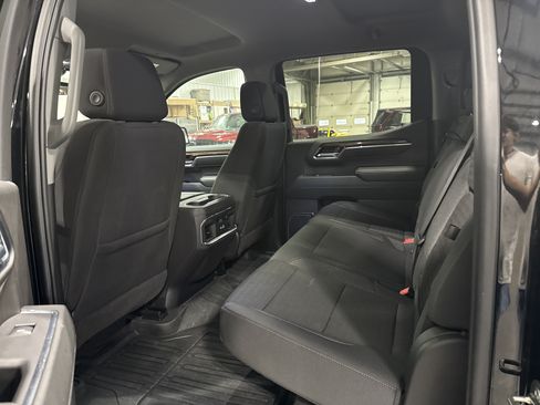Used 2025 GMC Sierra 1500 Elevation AWD/4WD image 8