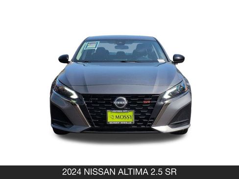 Certified 2024 Nissan Altima 2.5 SR FWD image 4