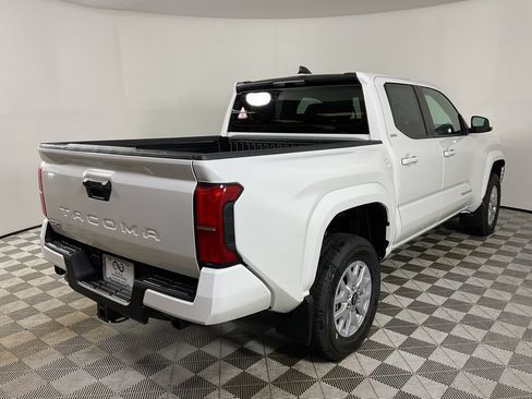 New 2026 Toyota Tacoma SR5 AWD/4WD image 8