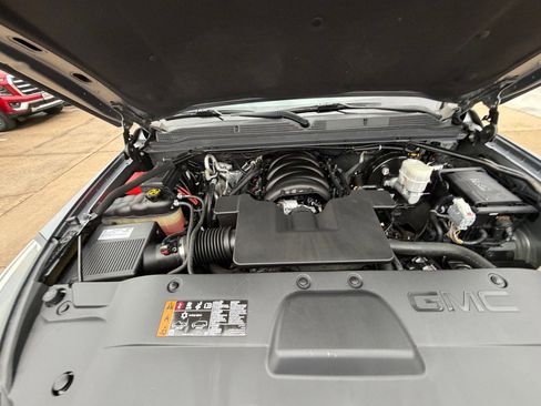 Used 2019 GMC Yukon XL Denali w/ Open Road Package image 34