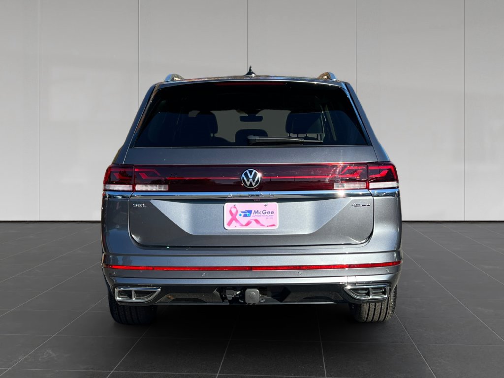 Used 2024 Volkswagen Atlas SEL Premium R-Line AWD/4WD image 4