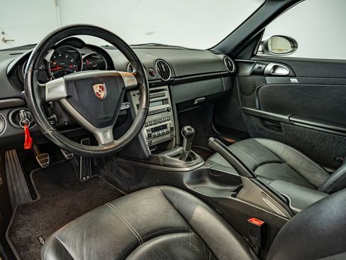 Used 2007 Porsche Cayman RWD image 4