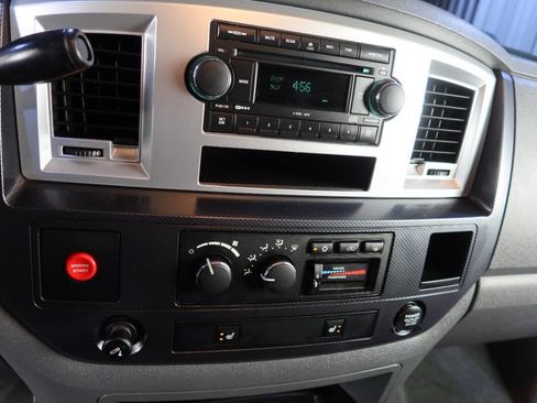 Used 2006 Dodge Ram 1500 Truck 2WD Quad Cab w/ Communication Pkg image 22