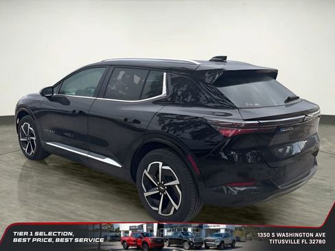 Used 2025 Chevrolet Equinox EV LT image 3