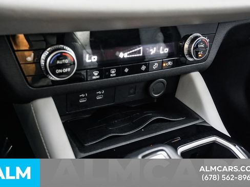 Used 2025 Mitsubishi Outlander SE FWD image 38