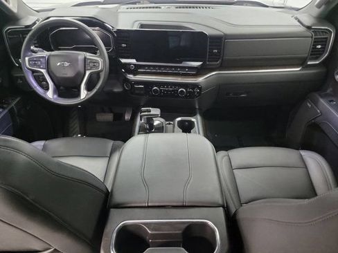 Used 2024 Chevrolet Silverado 1500 LT Trail Boss w/ Convenience Package II AWD/4WD image 14