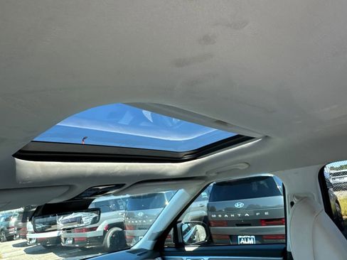 New 2025 Hyundai Santa Fe Calligraphy image 13