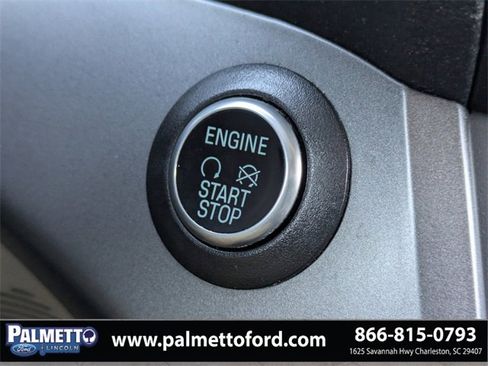 Used 2019 Ford Escape SEL image 29