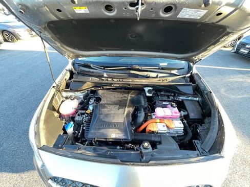 Certified 2022 Kia Niro LX image 29