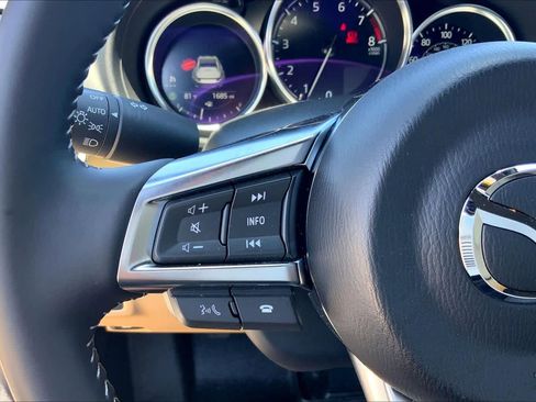 Used 2025 MAZDA MX-5 Miata RF Grand Touring RWD image 19