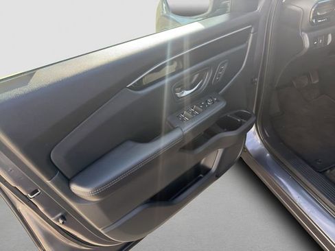 Used 2023 Honda Pilot Touring image 6