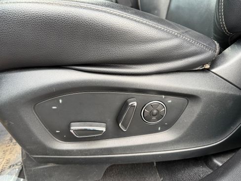 Certified 2020 Ford Explorer ST w/ Premium Technology Package image 9