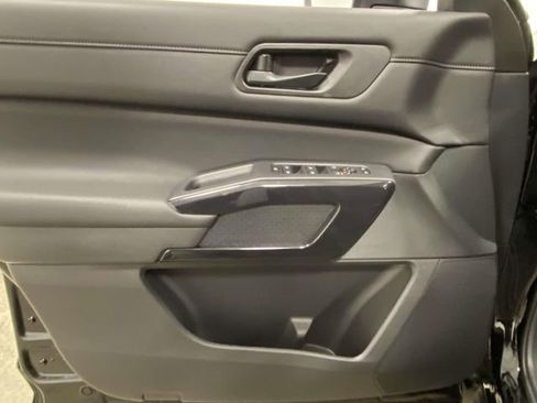 New 2026 Nissan Pathfinder SV FWD image 12