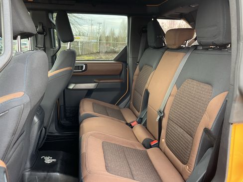 Used 2022 Ford Bronco Outer Banks image 15