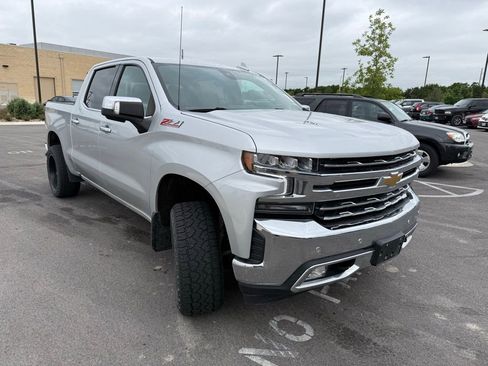 Used 2021 Chevrolet Silverado 1500 LTZ w/ Technology Package AWD/4WD image 3