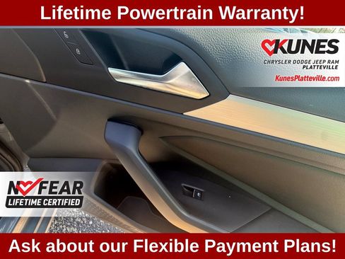 Used 2025 Volkswagen Jetta Sport FWD image 40