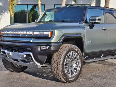 Used 2024 GMC Hummer EV 3X AWD/4WD image 27