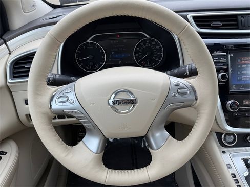 Used 2017 Nissan Murano Platinum w/ Platinum Technology Package image 12