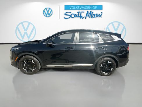 Used 2026 Kia Sportage EX FWD image 4