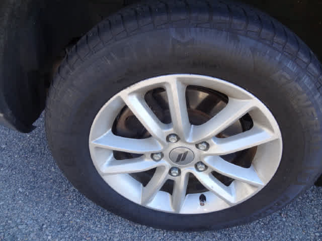 Used 2019 Dodge Journey SE w/ Connectivity Group FWD image 21