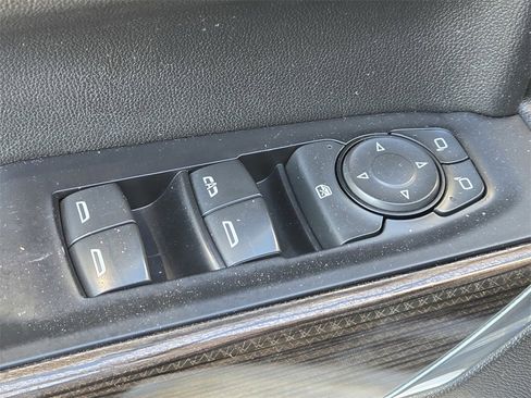 Used 2021 Chevrolet Silverado 1500 LT image 13