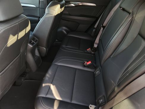 Used 2024 Buick Envision Preferred image 30